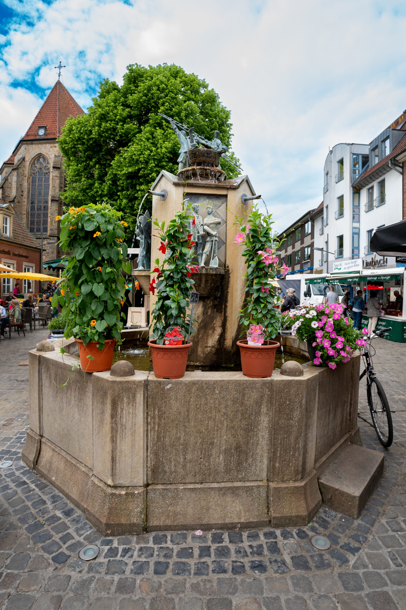 Marktbrunnen Greven – Männertaufe